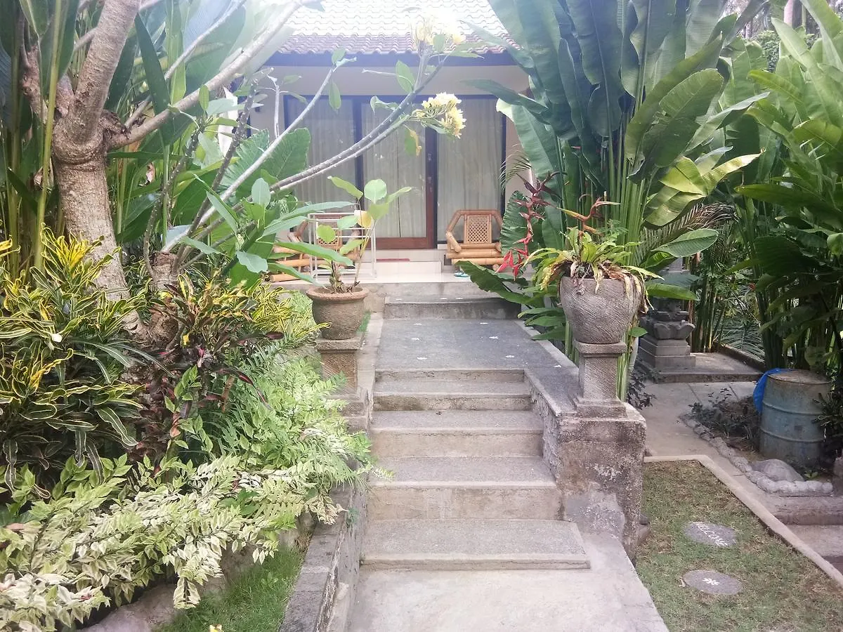 Kerta Family Bed And Breakfast ウブド 0*,  インドネシア